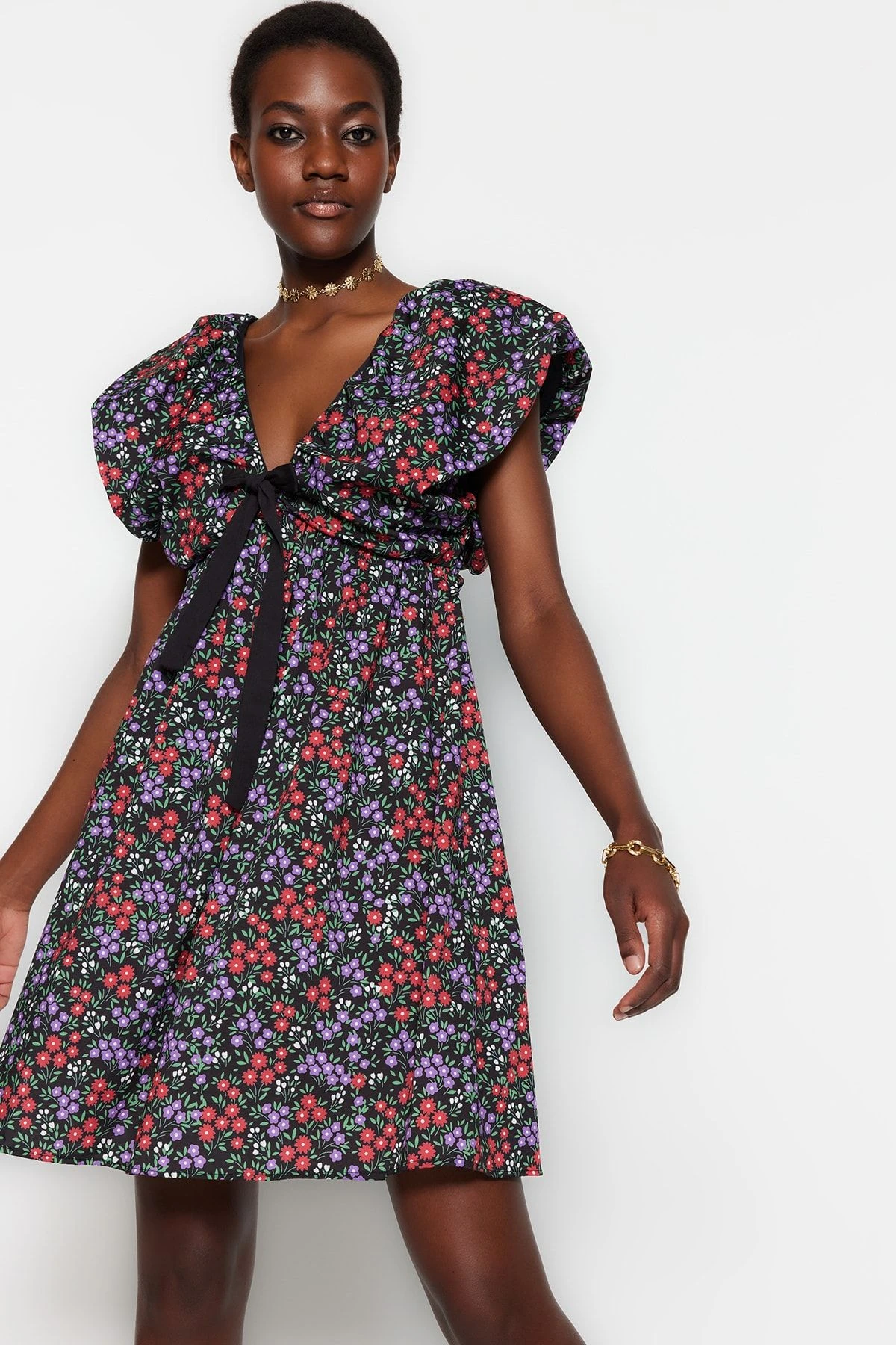 Trendyol Collection Kleid - Schwarz - Skater Damen Kleider 377661707 4 Trendyol Collection Kleid - Schwarz - Skater Damen Kleider 377661707 – Bild 2