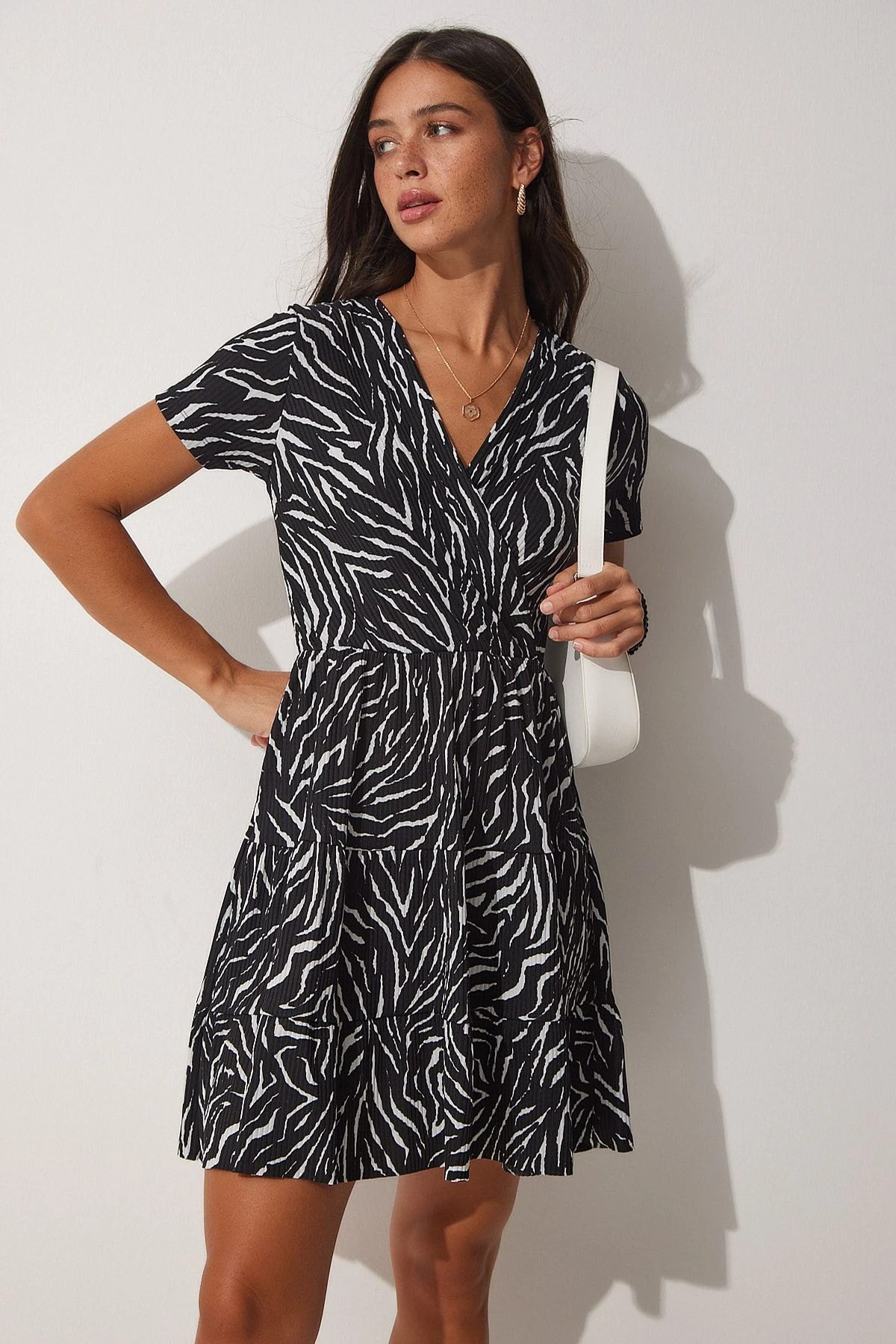 Happiness İstanbul Kleid - Schwarz - A-Linie Damen Kleider 682253035 3 Happiness İstanbul Kleid - Schwarz - A-Linie Damen Kleider 682253035