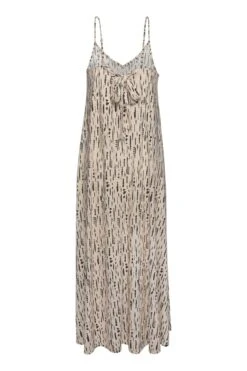 Titelseite 13 Titelseite -KleidTraum Verkäufe 2 org zoom 99