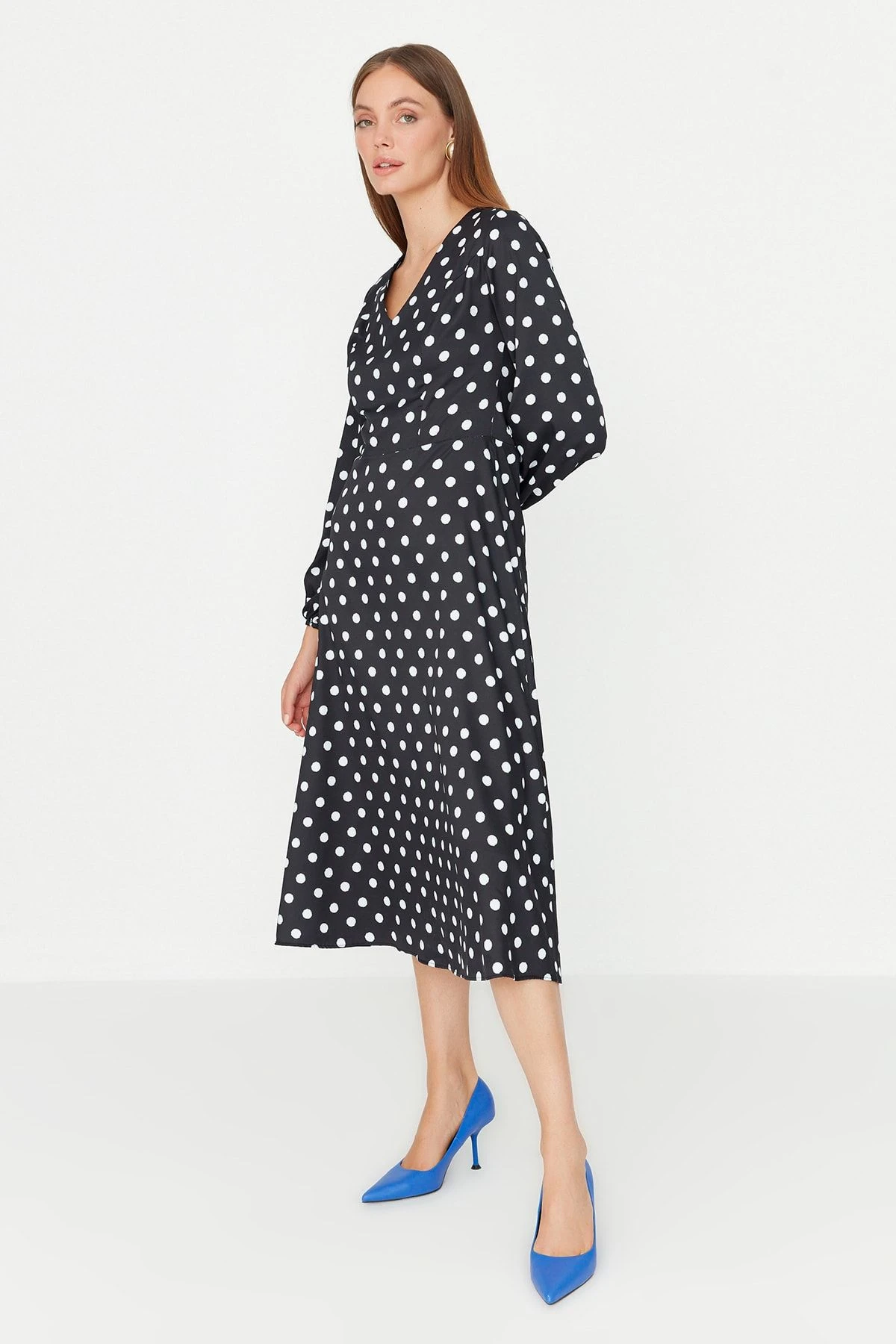 Trendyol Collection Kleid - Schwarz - Skater Damen Kleider 285421977 4 Trendyol Collection Kleid - Schwarz - Skater Damen Kleider 285421977 – Bild 2