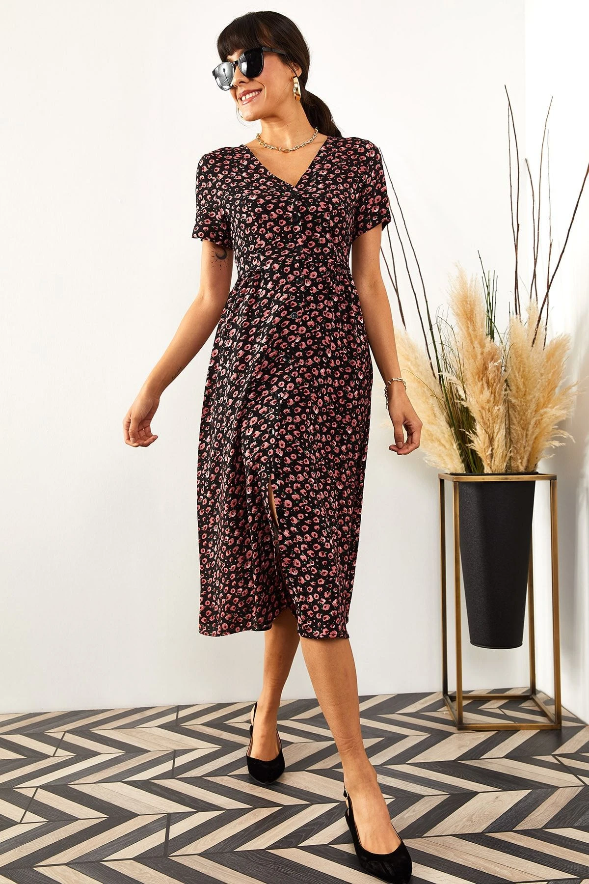 Olalook Kleid - Schwarz - Asymmetrisch Damen Kleider 94550600 5 Olalook Kleid - Schwarz - Asymmetrisch Damen Kleider 94550600 – Bild 3