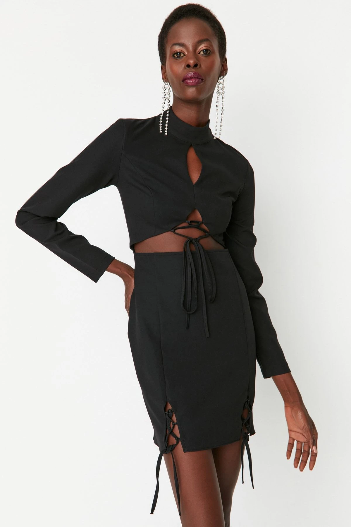 Trendyol Collection Kleid - Schwarz - Bodycon Damen Kleider 308437488 4 Trendyol Collection Kleid - Schwarz - Bodycon Damen Kleider 308437488 – Bild 2