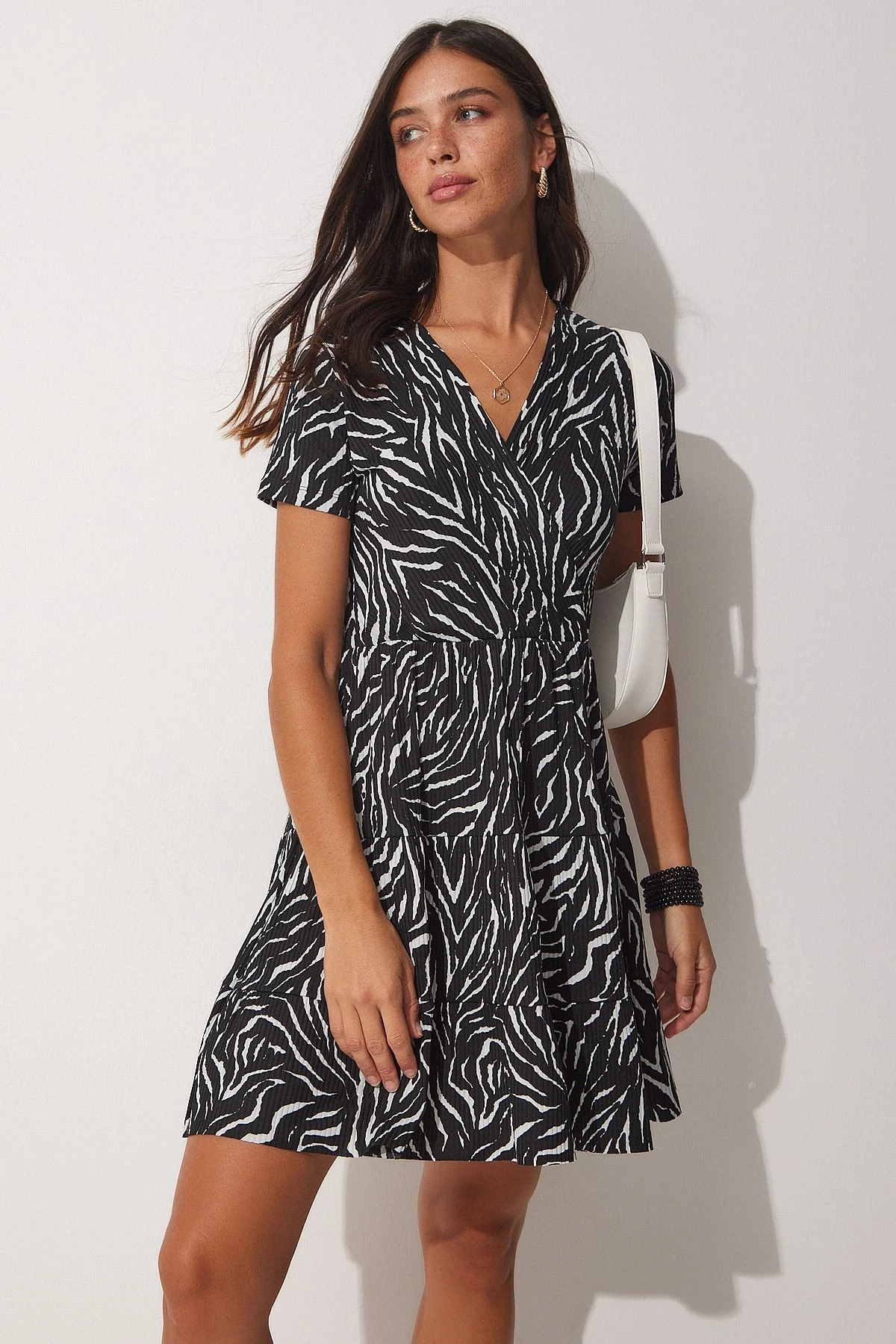 Happiness İstanbul Kleid - Schwarz - A-Linie Damen Kleider 682253035 5 Happiness İstanbul Kleid - Schwarz - A-Linie Damen Kleider 682253035 – Bild 3