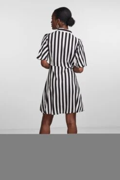 Y.A.S. Kleid - Schwarz - Blusenkleid 7 Y.A.S. Kleid - Schwarz - Blusenkleid -KleidTraum Verkäufe 4 org zoom 39